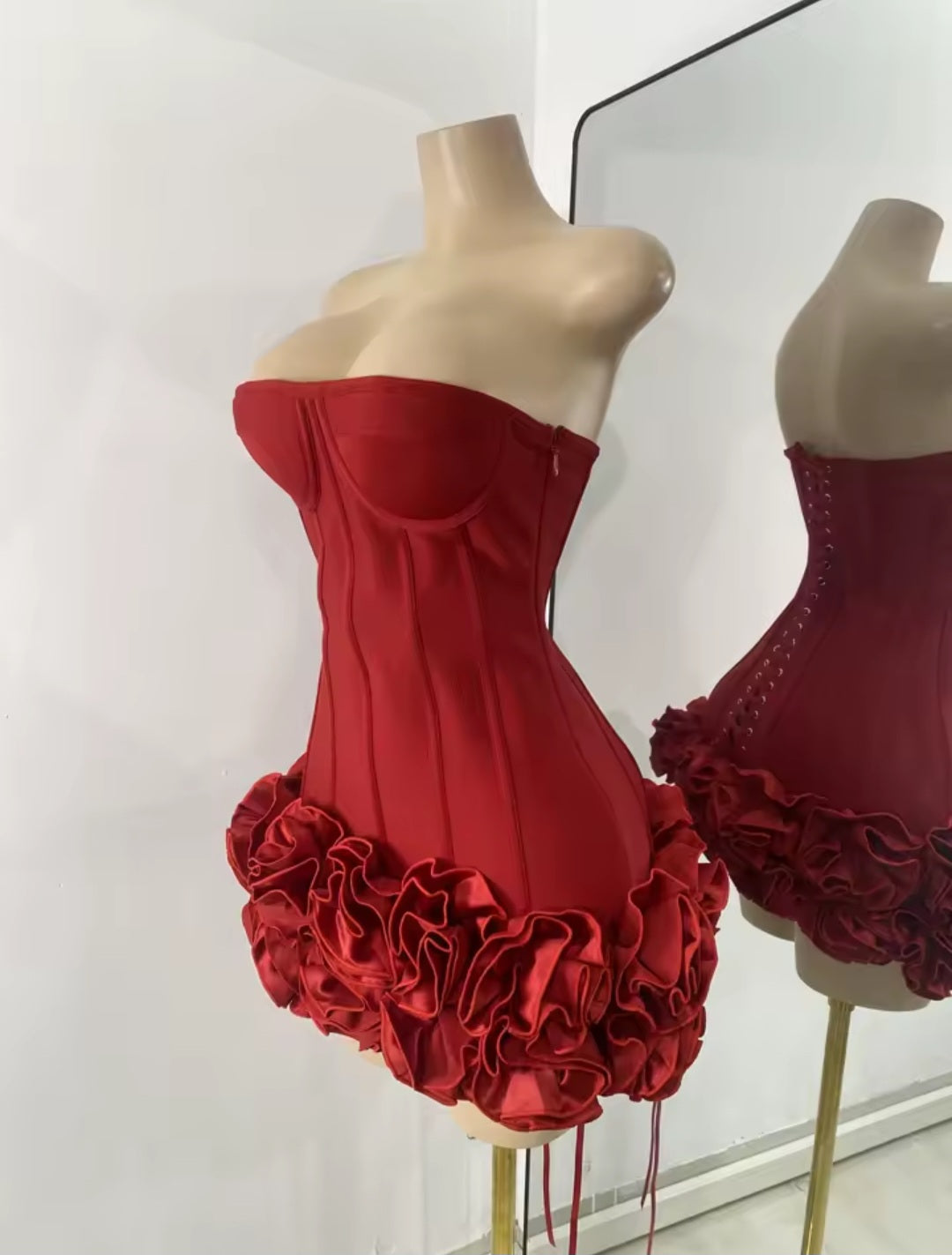 Rose Gallery Dress - RED